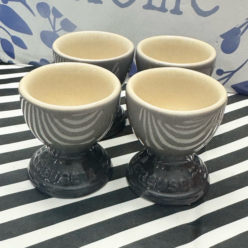 NWT RARE Set Of 4 Le Creuset Ceramic Stoneware Footed Egg Cups Flint